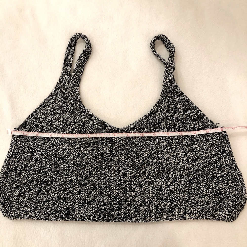 Talula by Aritzia Varrick knit crop top, size M - Picture 3 of 9